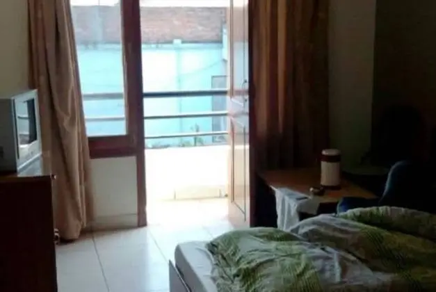 Goroomgo Zen Oaks Homestay Café Almora - Oda Manzaraları