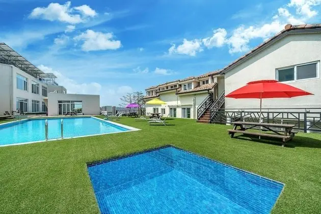 Goseong Maple Kids&spa&poolivilla - Dış Mekan