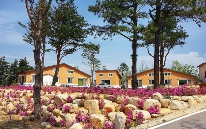 Goseong Sanmaru Pension