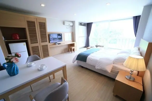 Goseong Sunshine Beach Pension - Oda