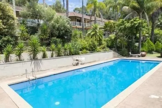 Gosford Inn Motel - 1