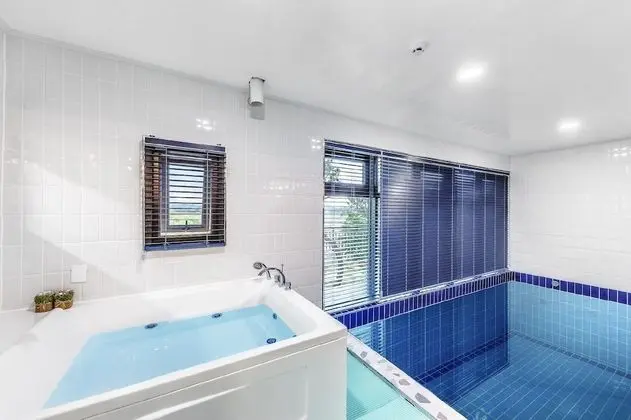 Gosung Shalala Dokchae Poolvilla Spa Pension - Oda