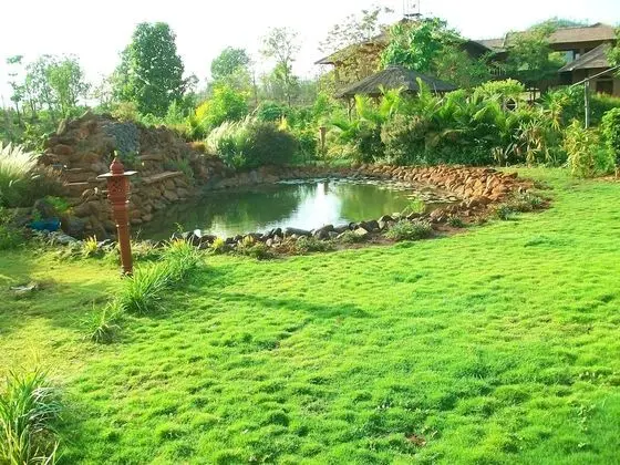 Govardhan Retreat Center - Dış Mekan