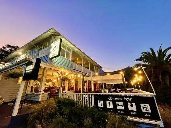 GOVERNORS BAY HOTEL