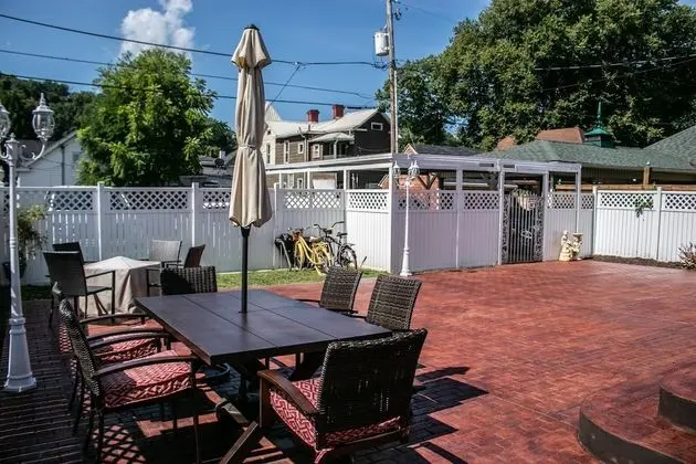 Governor's Inn B&B - Yerinde Yemek