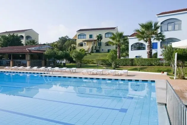 Govino Bay - Havuz