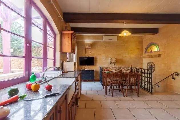 Gozitan Farmhouse with Pool - PP 1 - Mutfak