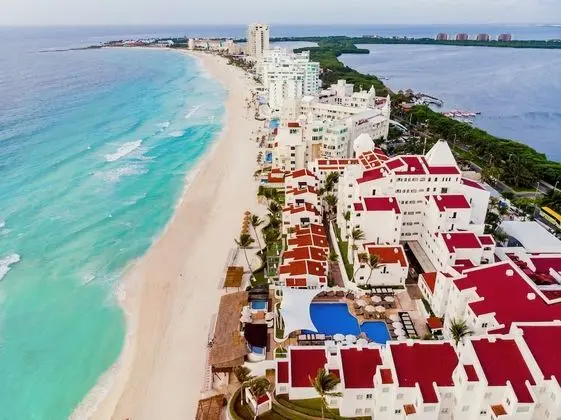 GR Caribe By Solaris Deluxe All Inclusive Resort