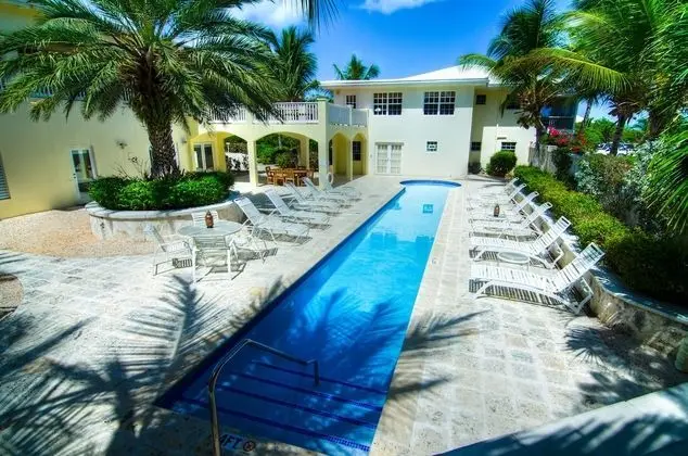 Grace Bay Beach Ocean Villas - Havuz