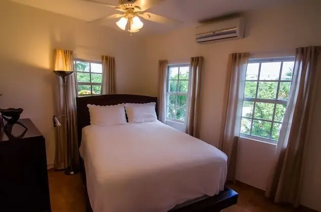 Grace Bay Beach Ocean Villas - Oda