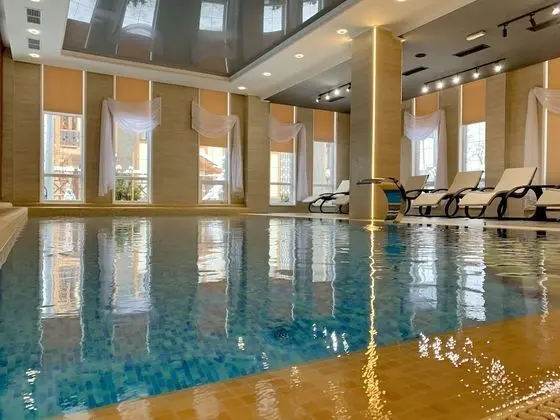 Grace Imperial Hotel - Havuz