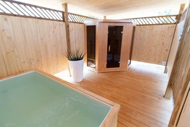 Graceland Conference & Lifestyle Centre - Spa