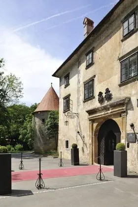 Hotel Grad Otocec Relais & Châteaux - Dış Mekan
