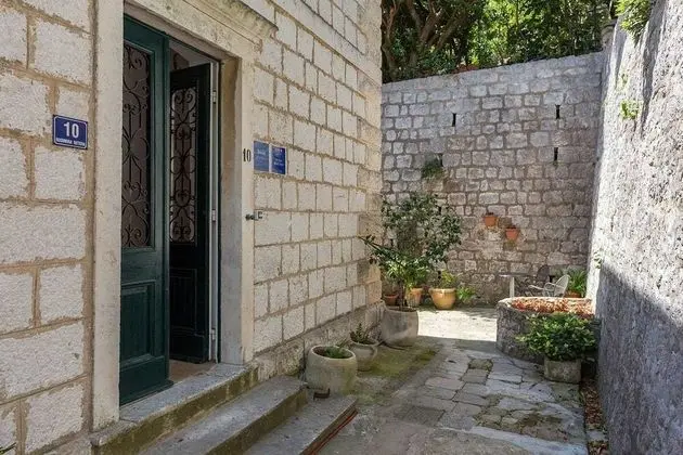 Gradac Apartment