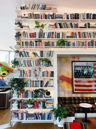 Graduate New York - Lobi