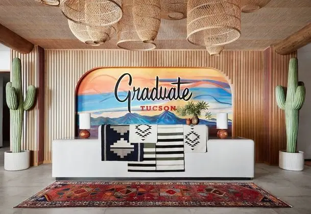 Graduate Tucson - Öne Çıkan Resim