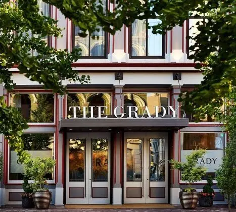 The Grady - Dış Mekan