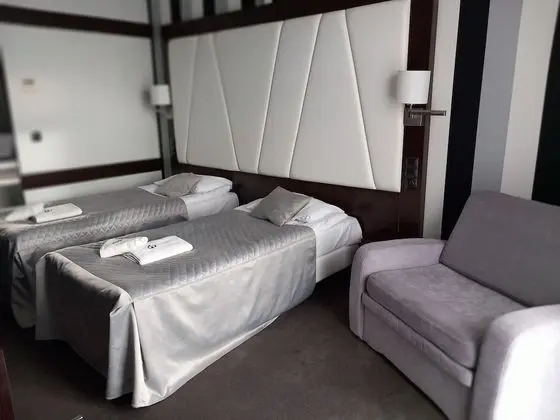 Hotel Grafit - Oda
