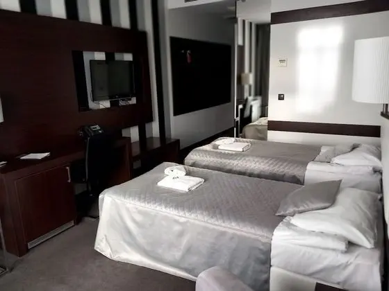 Hotel Grafit - Oda