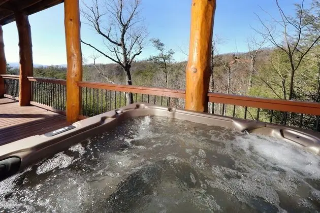 Grampy Camp Lodge at Gatlinburg - Spa