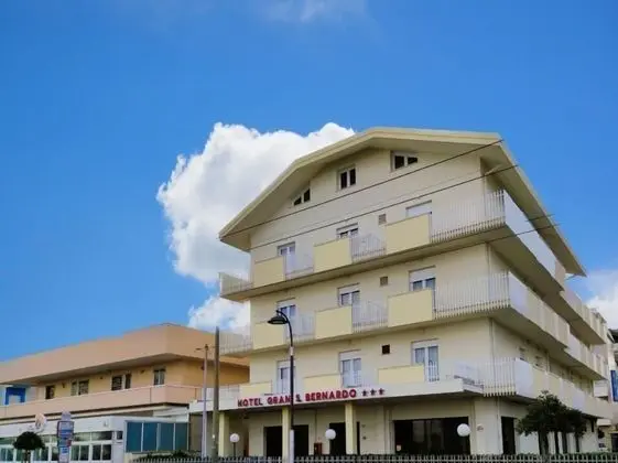 Hotel Gran San Bernardo - Öne Çıkan Resim