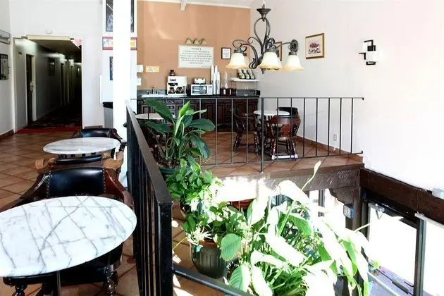 Granada Inn