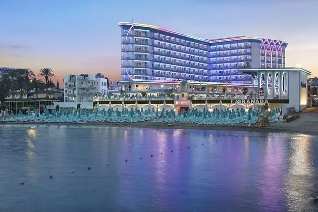Granada Luxury Beach - Dış Mekan