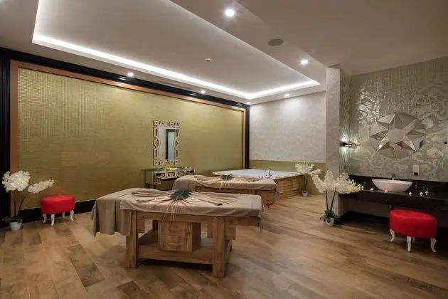 Granada Luxury Beach - Spa
