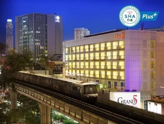 Grand 5 Hotel & Plaza Sukhumvit Bangkok - Dış Mekan