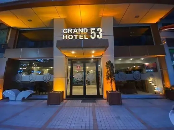 Grand Hotel 53