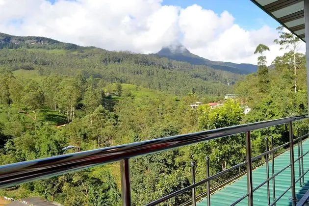 Grand Adam's Peak Cabana Suite