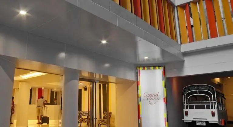 Grand Alpine Hotel Bangkok