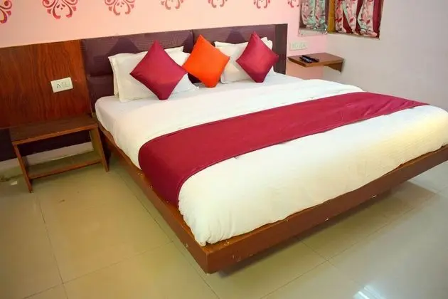 Hotel The Grand Aryakul