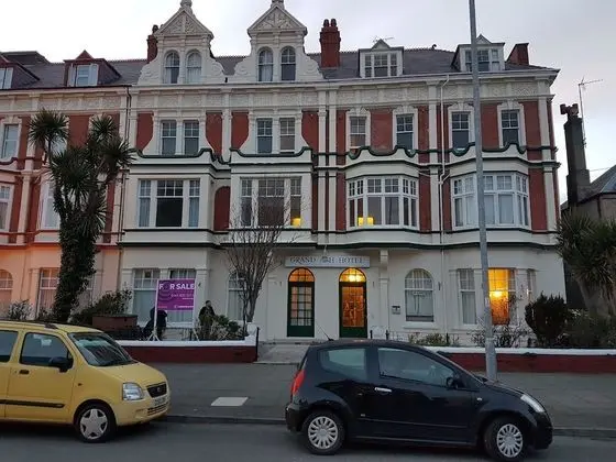 Grand Ash Hotel