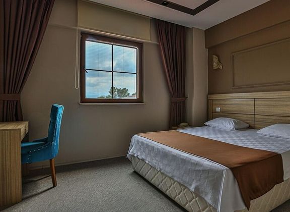 Grand Ayzek HotelFotoğrafı