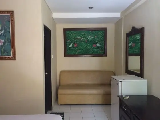 Grand Bimasena Hostel - Oda Düzeni