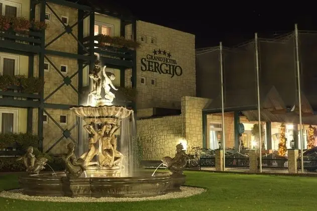 Grand Boutique Hotel Sergijo - Dış Mekan