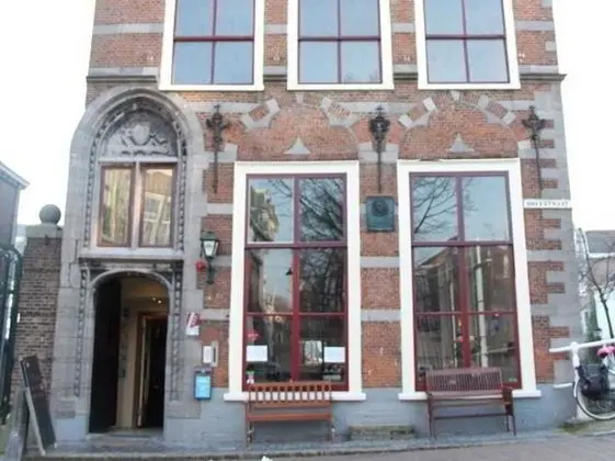 Grand Canal Delft