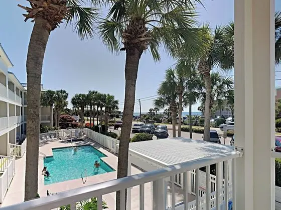 Grand Caribbean #210 East - Öne Çıkan Resim
