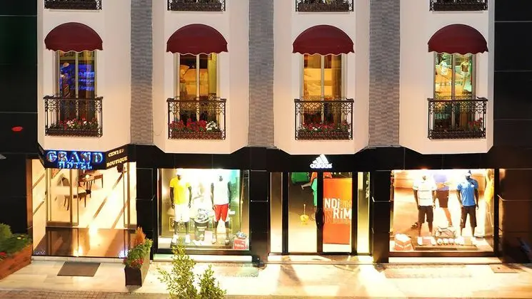 Grand Center Boutique Hotel
