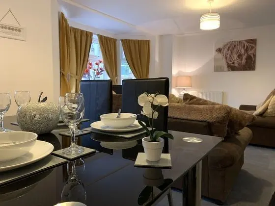 Grand Central Executive Apartments - Yerinde Yemek