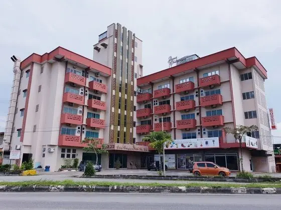 GRAND CHAMPAGNE HOTEL SDN BHD