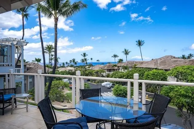 Grand Champions 32 2 Bedroom Condo by Redawning