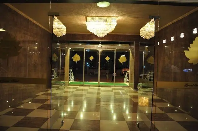 Grand Cinar Hotel - Lobi