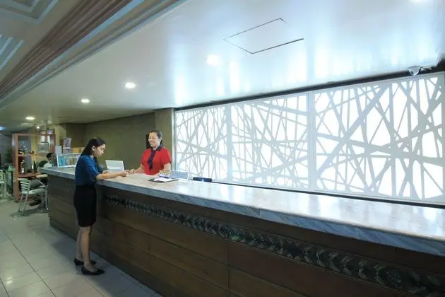 GRAND CITY HOTEL