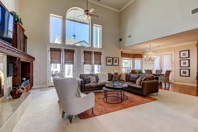 Grand Contento by Avantstay Extraordinary Estate w/ Pool, Hot Tub & Movie Room - İç Mekan