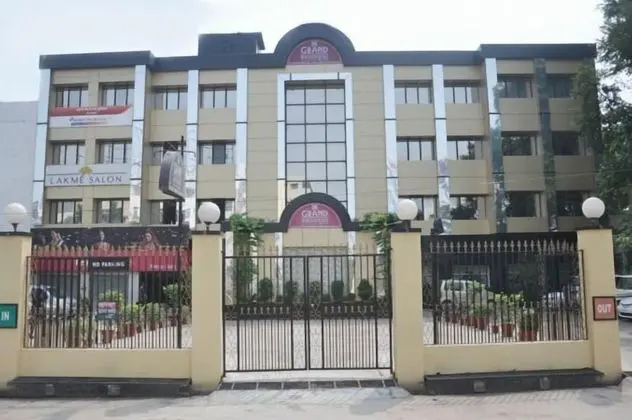Grand Continental Hotel 