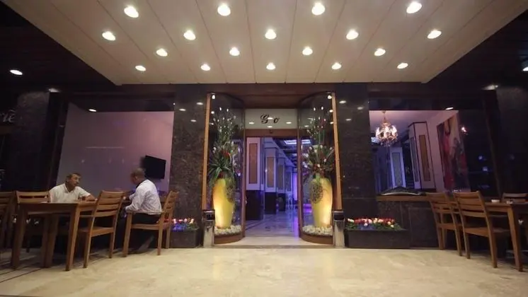 Grand Corner Hotel - Boutique Class - Dış Mekan