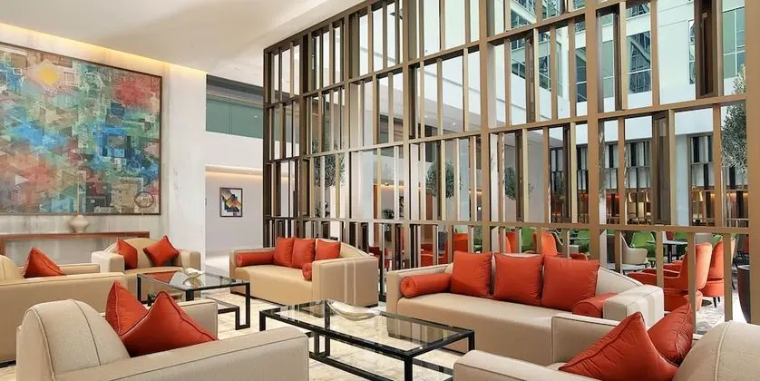 Grand Cosmopolitan Hotel - Lobi