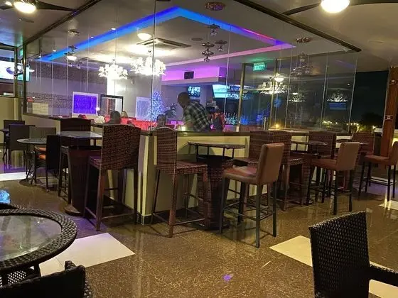 Grand Diamond Hotel Suites Trinidad - Yerinde Yemek